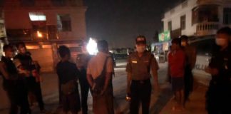 More Than 80 People Arrested Throughout Shan State for Breaking Curfew Checking the people who broken curfew at Tachileik