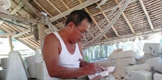 The Challenges of Stone Sculptors in Mawkmai During Crisis Stone Sculptors in Mawkmai