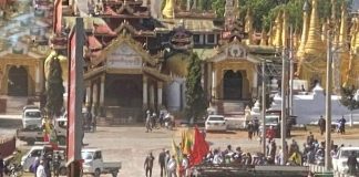 While silent strike is in progress, Pro-military demonstration held in Hopong Pro military demonstration held in Hopong 1 Feb 2022 e1643803720705