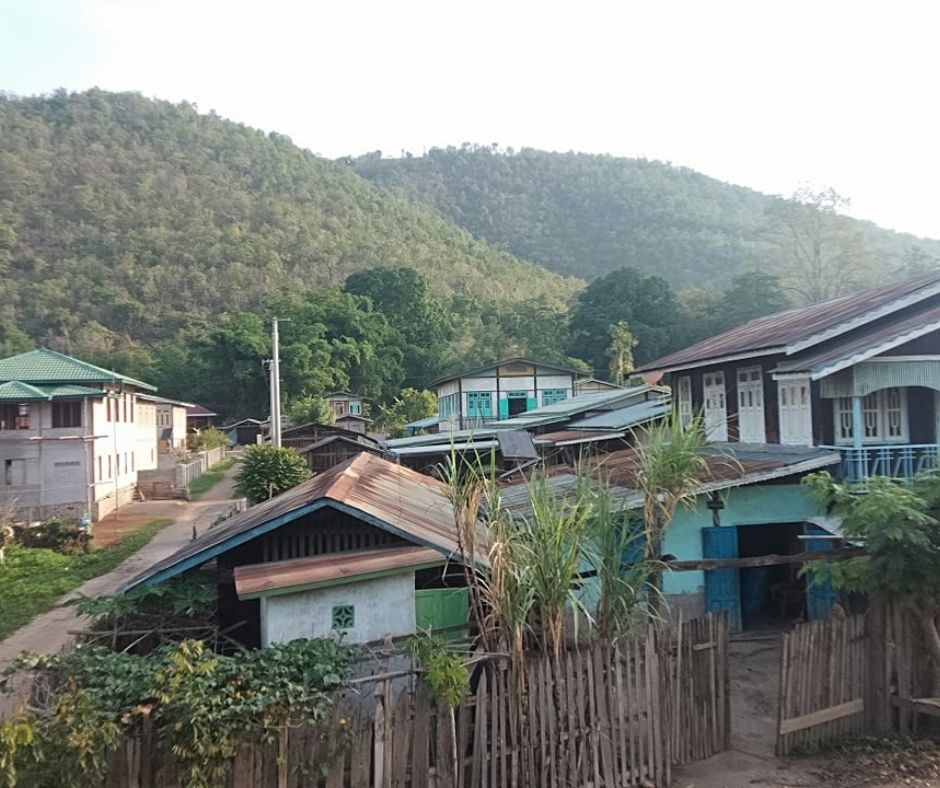Houses in Paikhun Township
