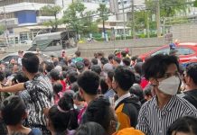 Burmese Workers In Thailand Struggle With Increased Passport Renewal Fees From Their Embassy Burmese migrant workers