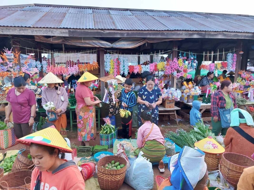 The fresh market in Shan State