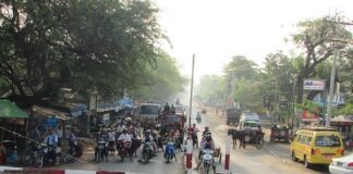 Long Delays at Junta Checkpoint on Thazi to Kalaw Road Thazi Level Crossing Photo Jan Ford