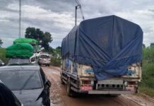 Mogok Town Detour for Goods Going to N. Shan State Trucks in northern Shan State
