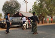 Military Checkpoint Blocks Food and Supplies for Over Five Months, Leaving Displaced Families Struggling A check point in Shan State