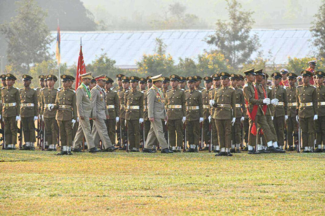 Junta leader Min Aung Hlaing on inspection