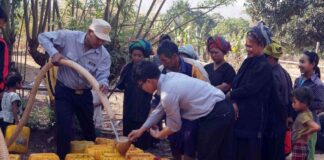 Water Shortages Hit Hsihseng Town in Shan State Water distribution in Hsihseng township Photo MDN