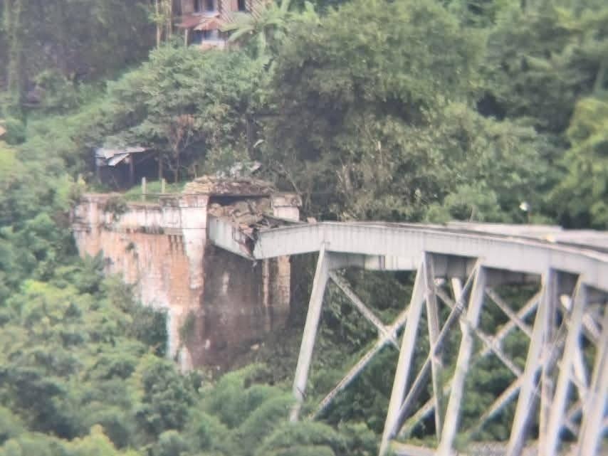 Gote Hteik bridge damaged