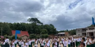 Displaced Children Strain Resources at Loi Lwam Monastic School in Tangyan Students at Loi Lwam Charitable Monastic School