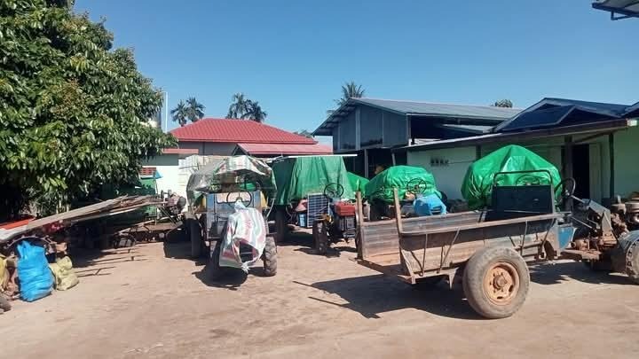 The vehicles used by IDPs (internally displaced persons) in Mong Pai, southern Shan State The vehicles used by IDPs (internally displaced persons) in Mong Pai, southern Shan State