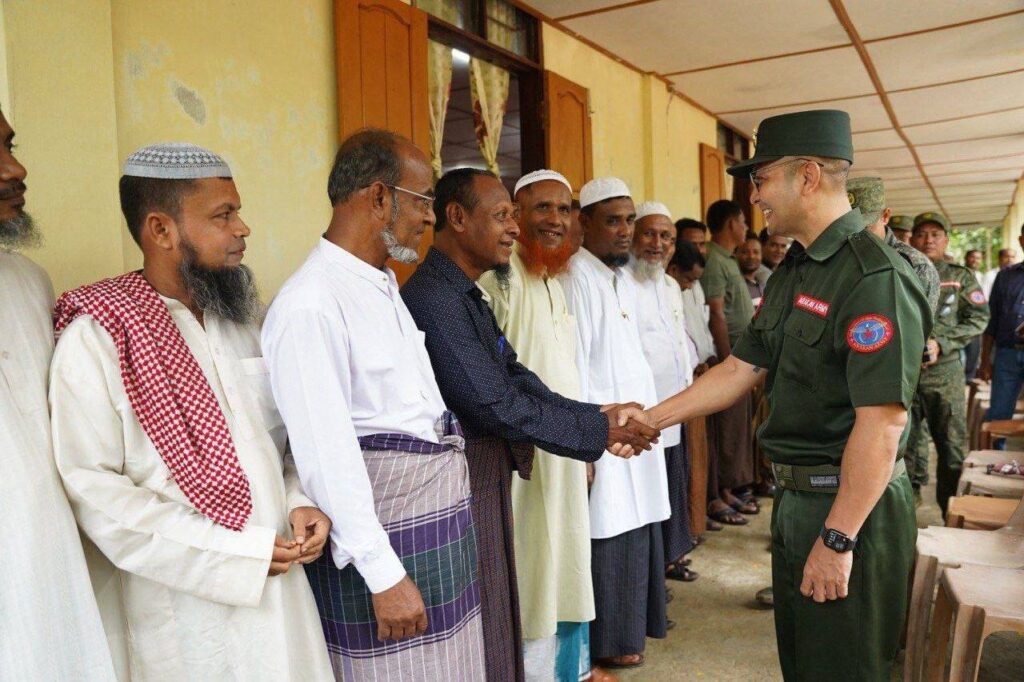 Gen Tun Myat Naing Rohingya community