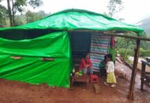 Thousands Flee Western Pai Khun as Junta Forces Burn Villages IDPs from Pai Khun shelter in makeshift camps after junta attacks