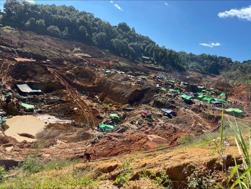 Gem mining activity in the Mongkut Golf Course area2