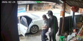 Unidentified Armed Group Kidnaps Young Woman in Lashio CCTV footage shows the moment a 23 year old woman was abducted by unidentified armed men in Lashio