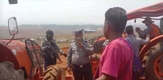 12 Arrested in Hopong Township After Protesting Land Seizures Civilians confront authorities during a land protest in Hopong