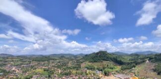Fields of Fear: Landmines Keep Hsawng Pyaung Farmers from Their Land A view of Hsawng Pyaung village area in Pinlaung Township, southern Shan State, where landmines continue to restrict access to farmland