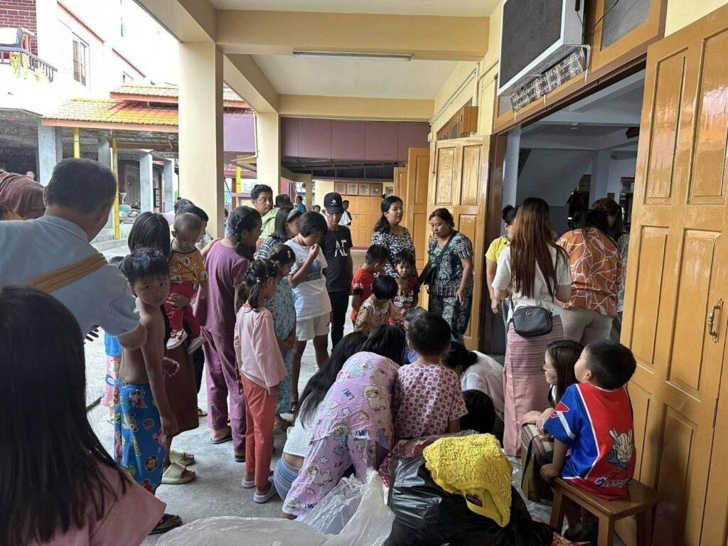 Karenni IDPs who fled the conflict seek refuge in Taunggyi Township Karenni IDPs who fled the conflict seek refuge in Taunggyi Township