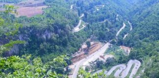Northern Shan Trade Disrupted by Rising Checkpoint Fees and Road Restrictions A road connecting towns in northern Shan State